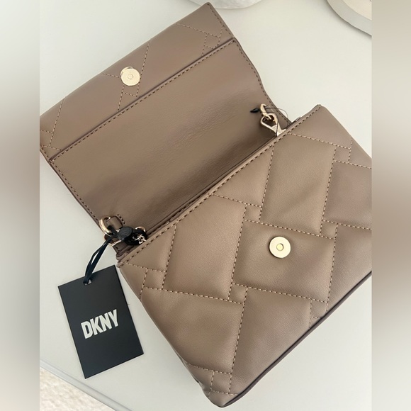 DKNY Willow Clutch Crossbody Bag - Picture 5 of 6